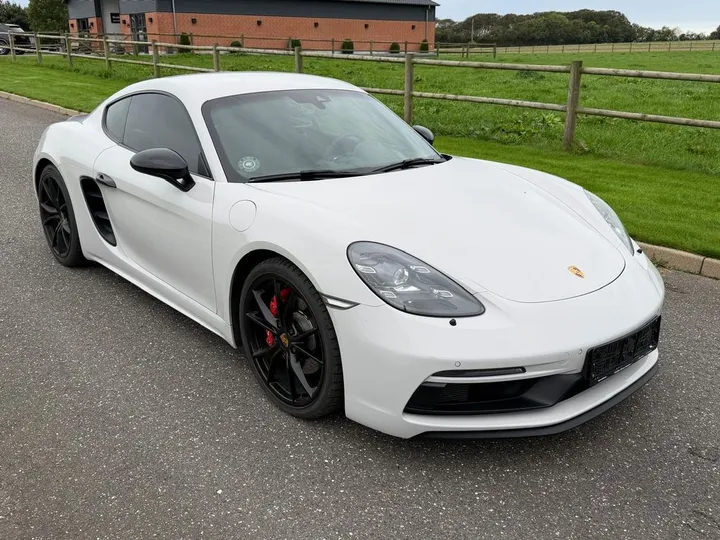 Porsche Cayman