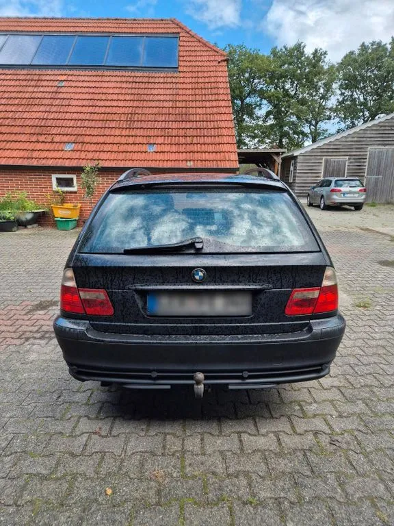 BMW 320