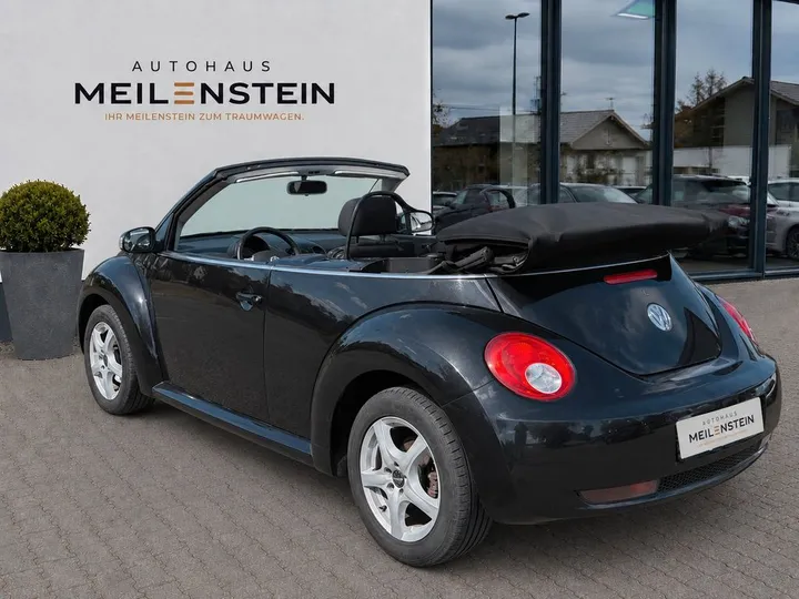 Volkswagen New Beetle