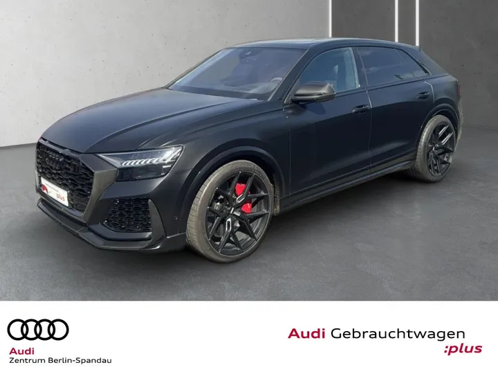 Audi RSQ8