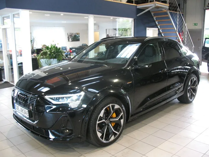 Audi SQ8 e-tron