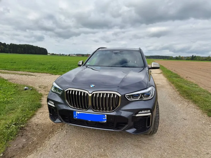 BMW X5 M50