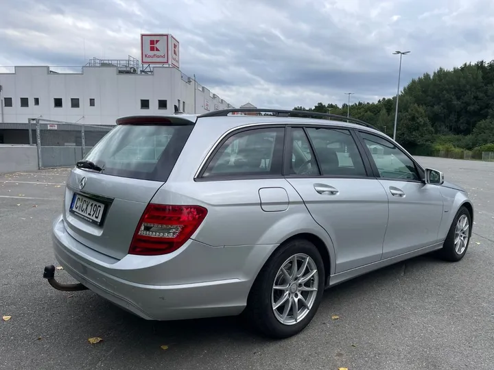Mercedes-Benz C 200