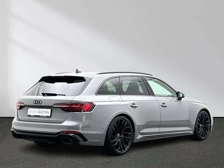 Audi RS4