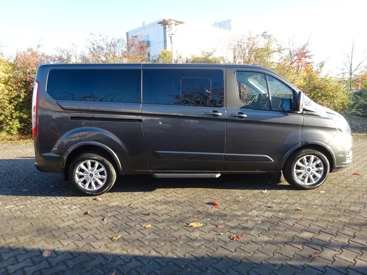 Ford Tourneo Custom