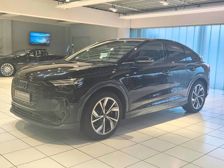 Audi Q4