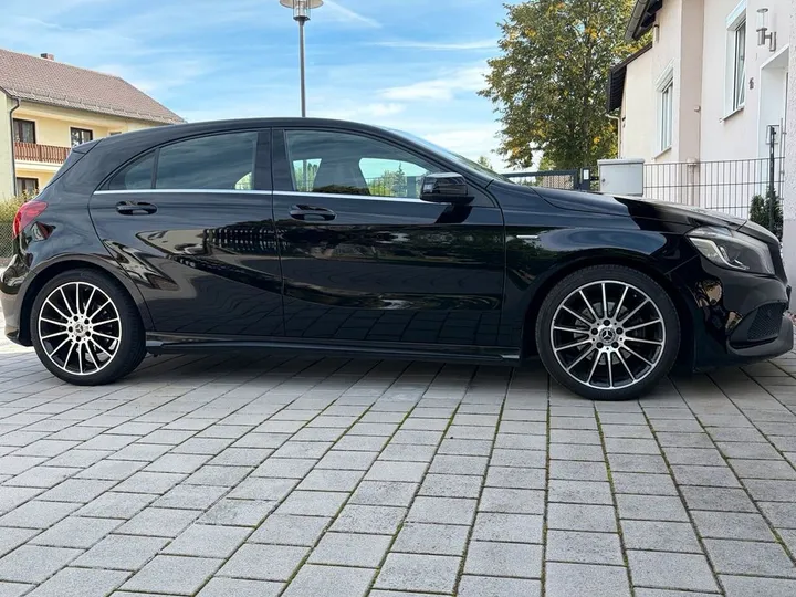 Mercedes-Benz A 180