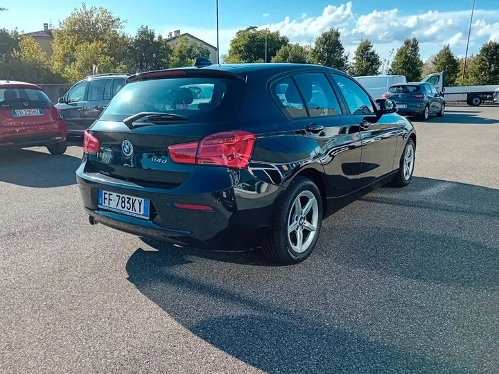BMW 114