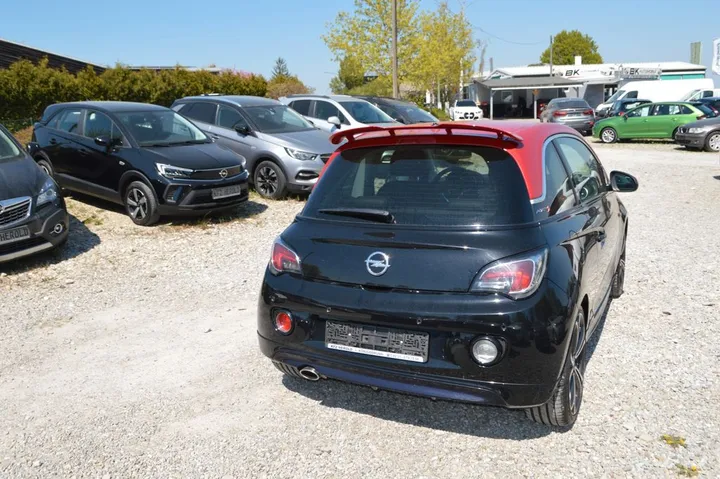 Opel Adam