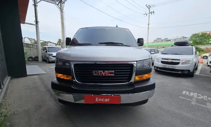 GMC Savana