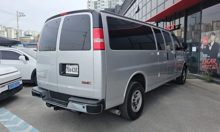 GMC Savana