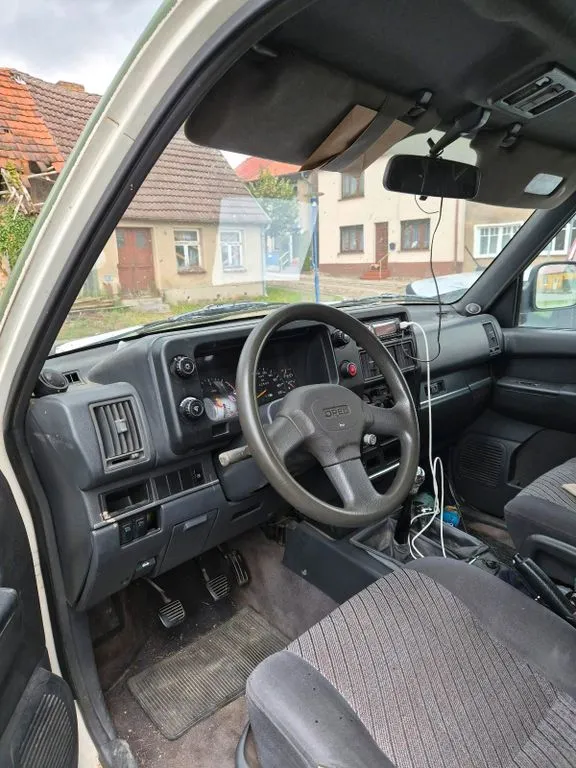 Opel Monterey