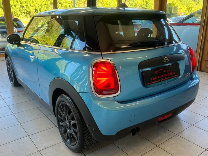 MINI One D