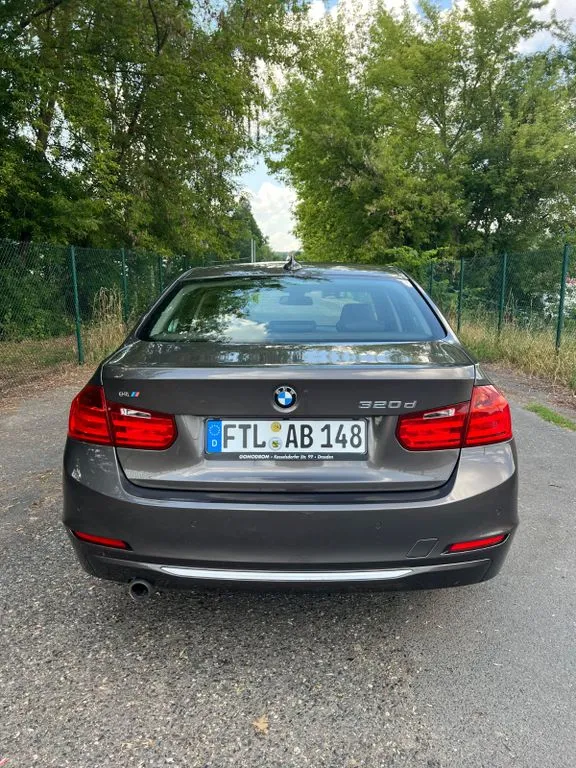 BMW 320