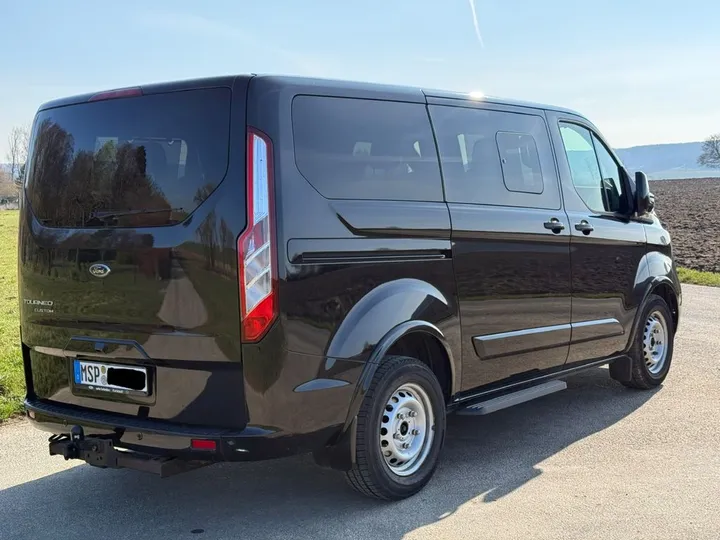Ford Tourneo Custom