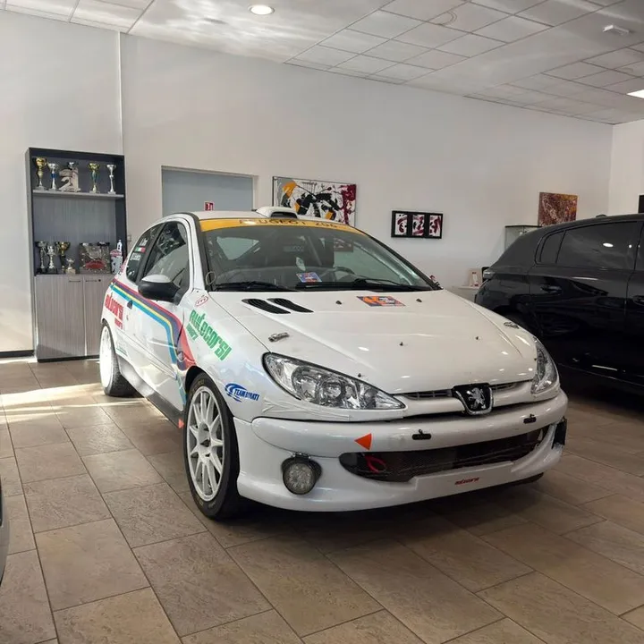 Peugeot 206