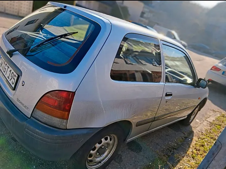 Toyota Starlet
