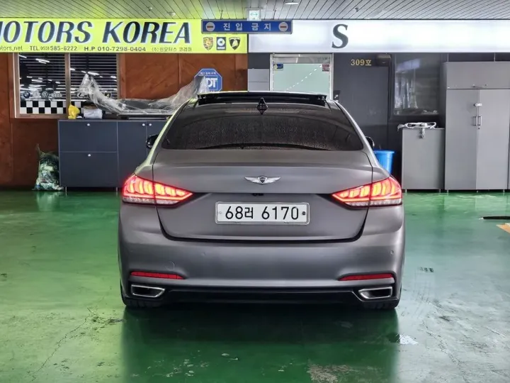 Hyundai Genesis
