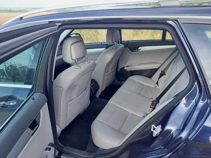 Mercedes-Benz C 320