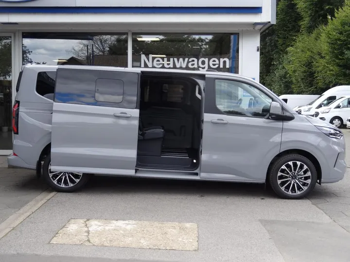 Ford Tourneo Custom