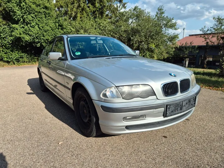 BMW 318
