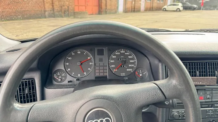 Audi 80