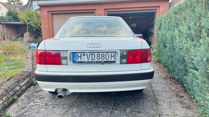 Audi 80