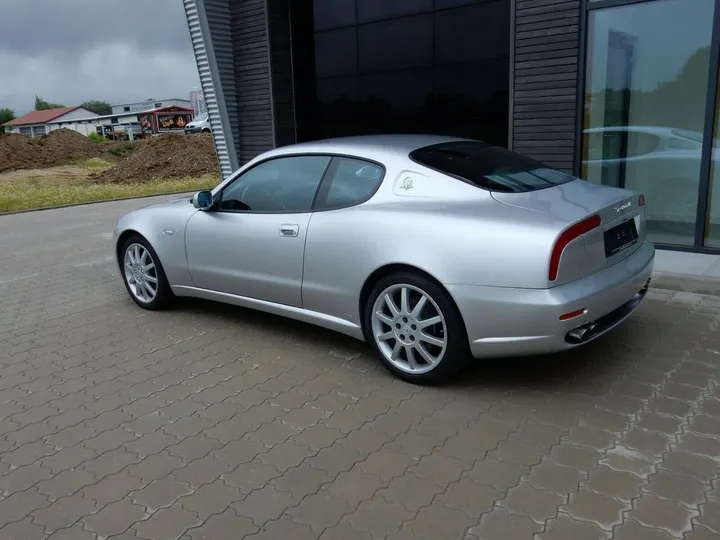 Maserati 3200