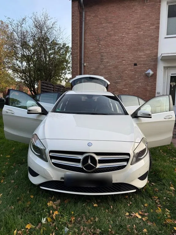 Mercedes-Benz A 180