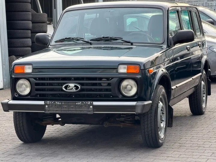 Lada Taiga