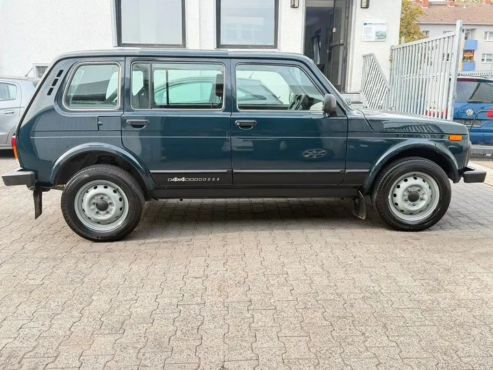 Lada Taiga