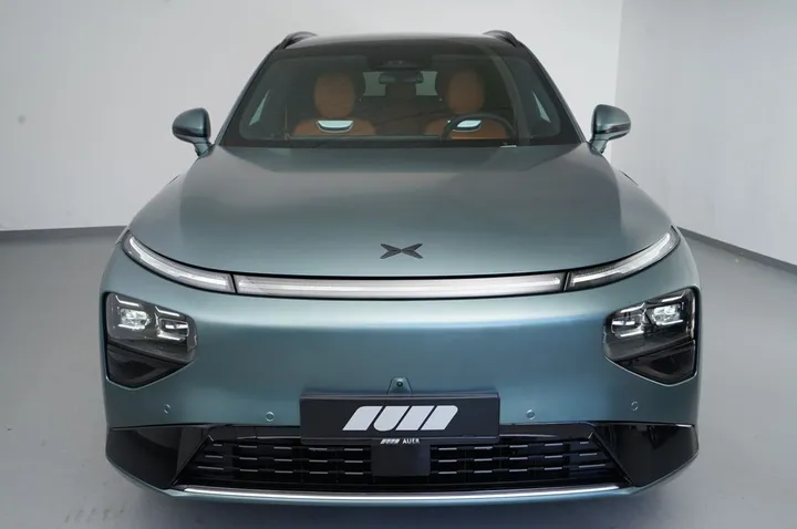 XPENG G9