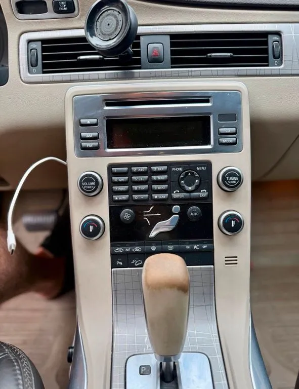 Volvo XC70
