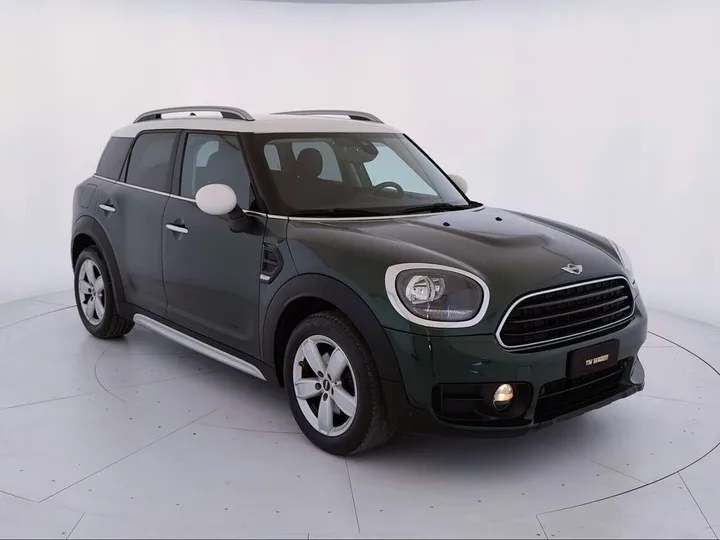 MINI Countryman D (Cooper)