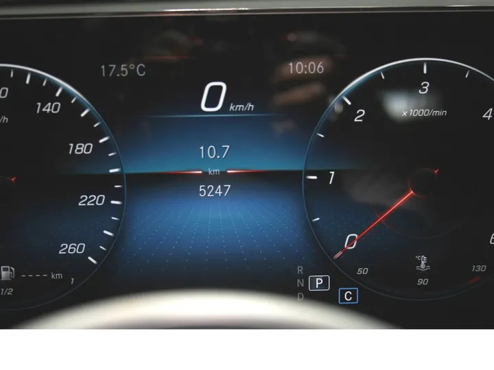Mercedes-Benz GLB 200