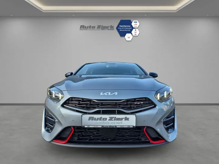 Kia pro cee'd / ProCeed