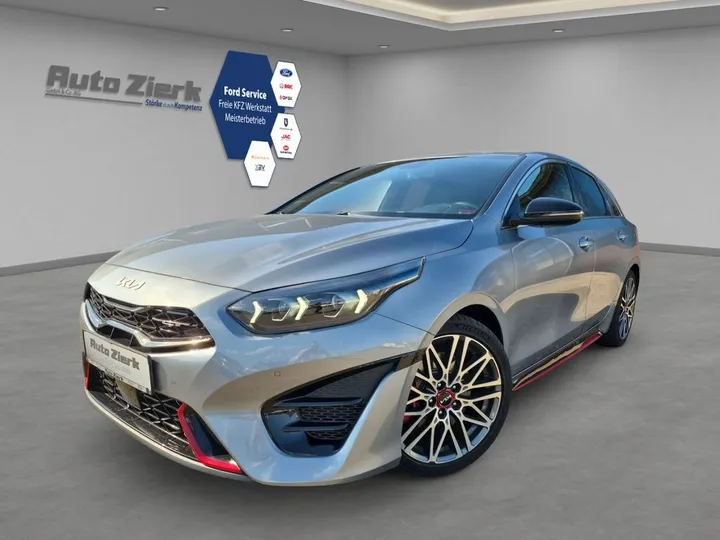 Kia pro cee'd / ProCeed