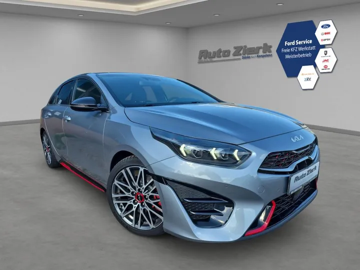 Kia pro cee'd / ProCeed