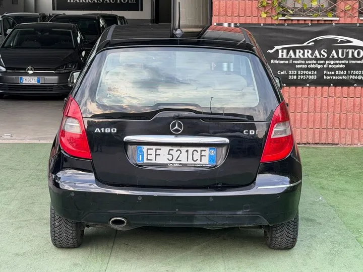 Mercedes-Benz A 180