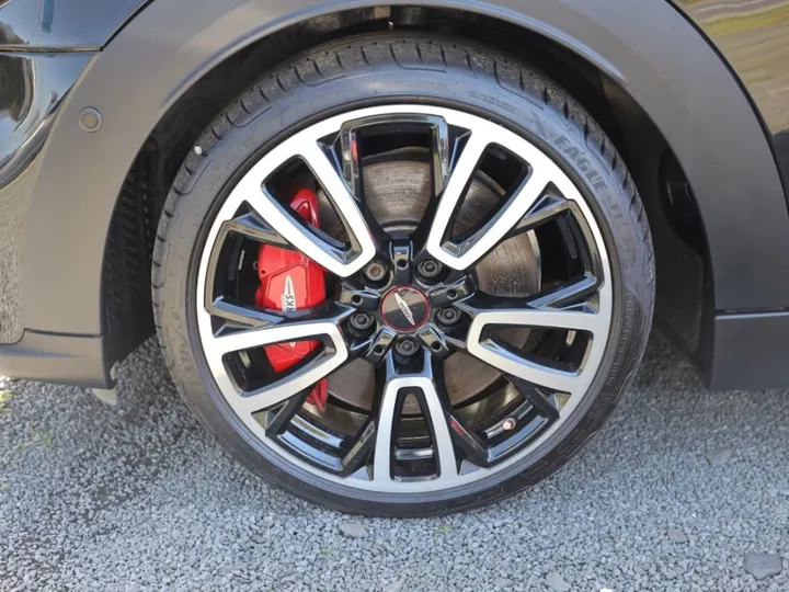 MINI John Cooper Works Cabrio