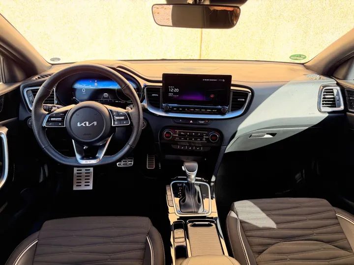 Kia pro cee'd / ProCeed