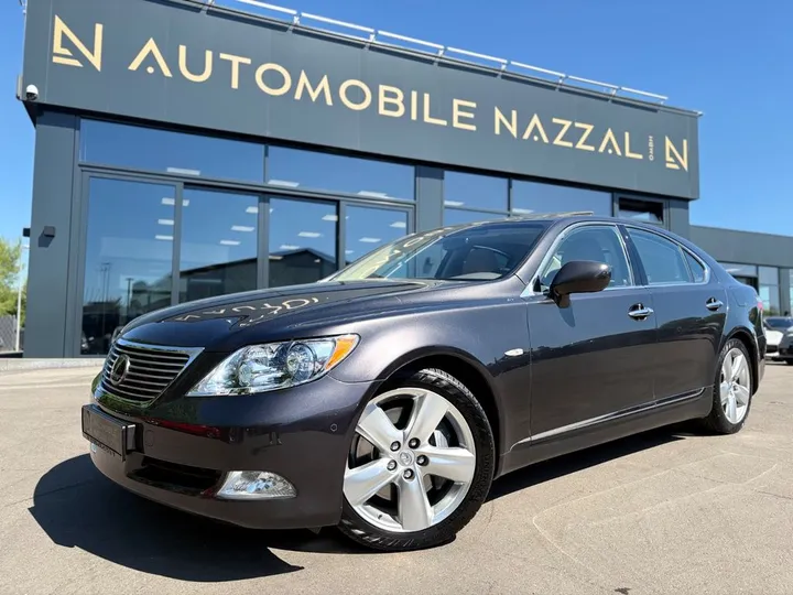 Lexus LS 460