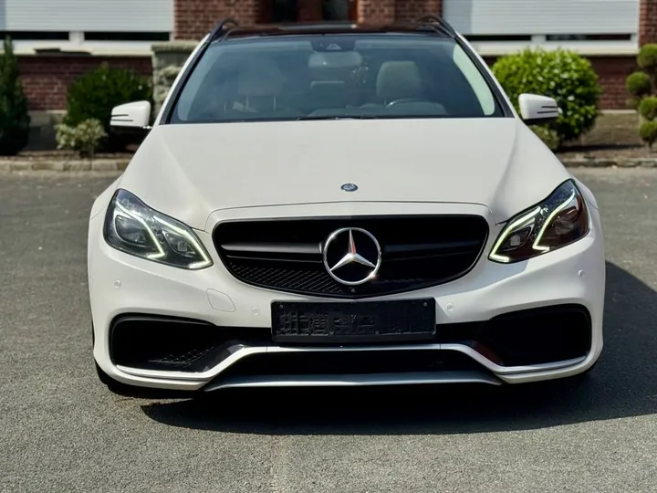 Mercedes-Benz E 63 AMG