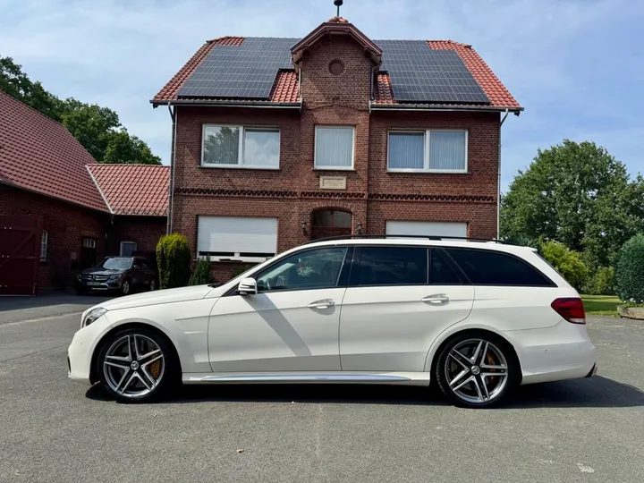 Mercedes-Benz E 63 AMG