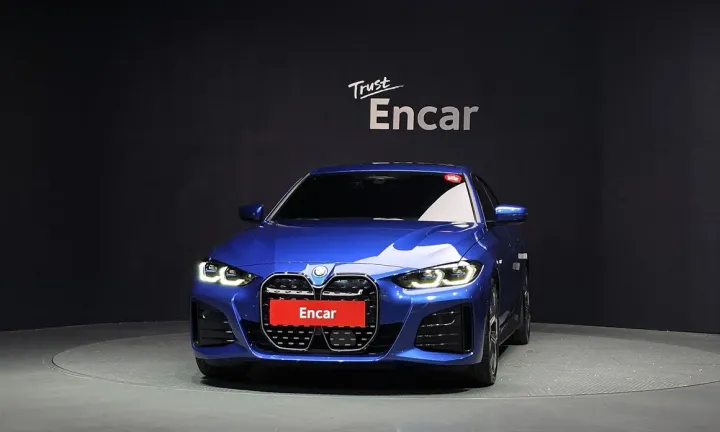 BMW i4