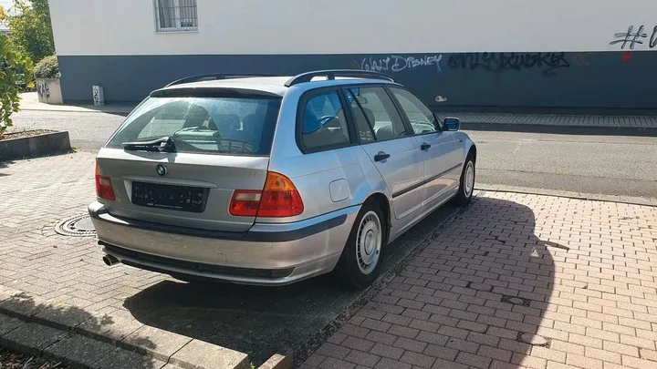 BMW 318