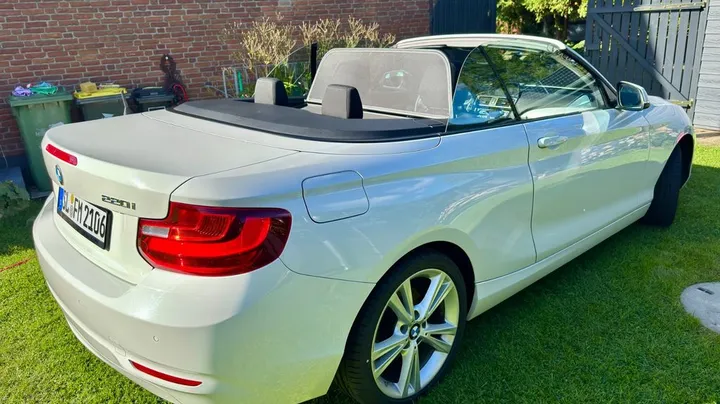 BMW 220