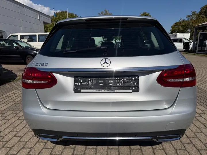 Mercedes-Benz C 180