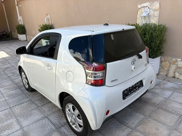 Toyota IQ