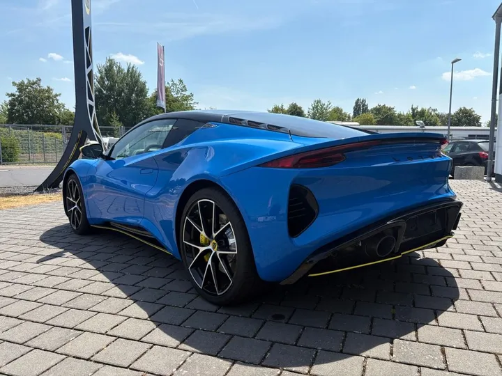 Lotus Emira